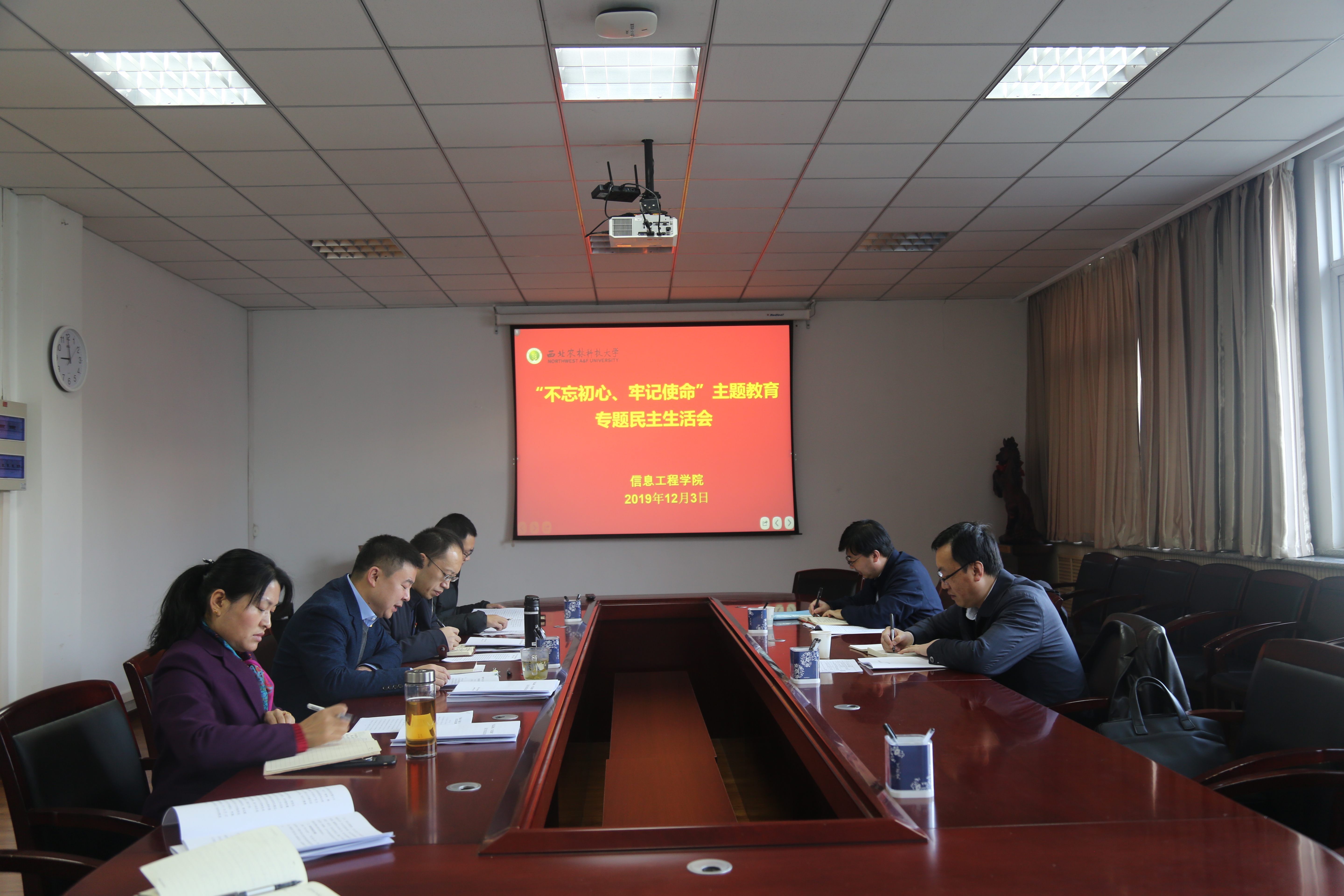 b3bb1c8b3f8143ec8fcf681182a81aaa.jpg b3bb1c8b3f8143ec8fcf681182a81aaa.jpg