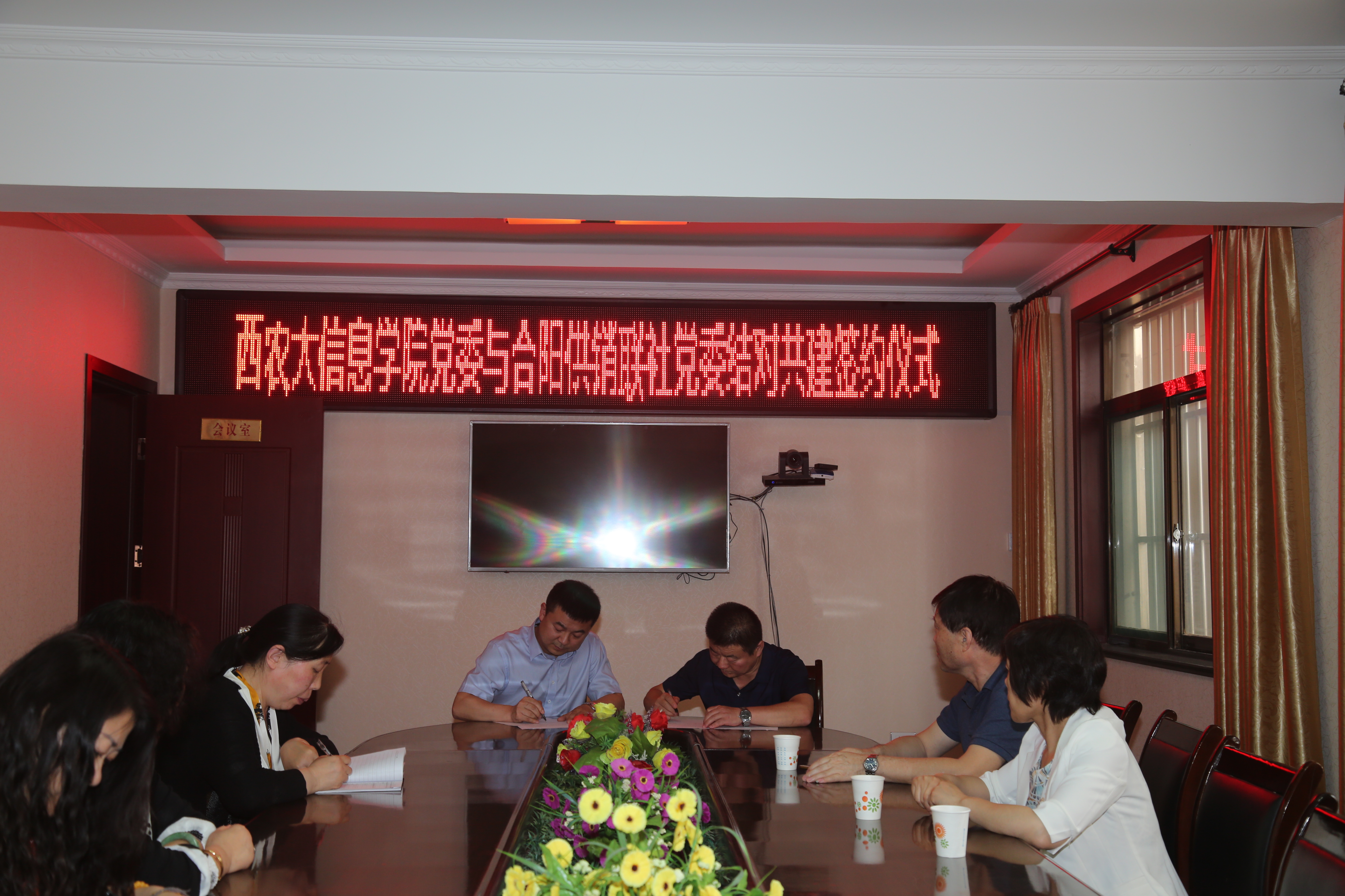 78ff0bb58b7f4320812bab933543e134.jpg 78ff0bb58b7f4320812bab933543e134.jpg